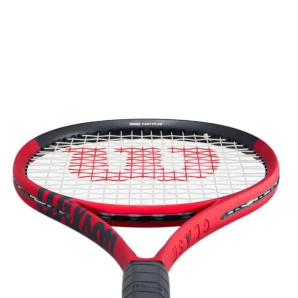 Wilson Clash 98 V2 tennis racket - handle view